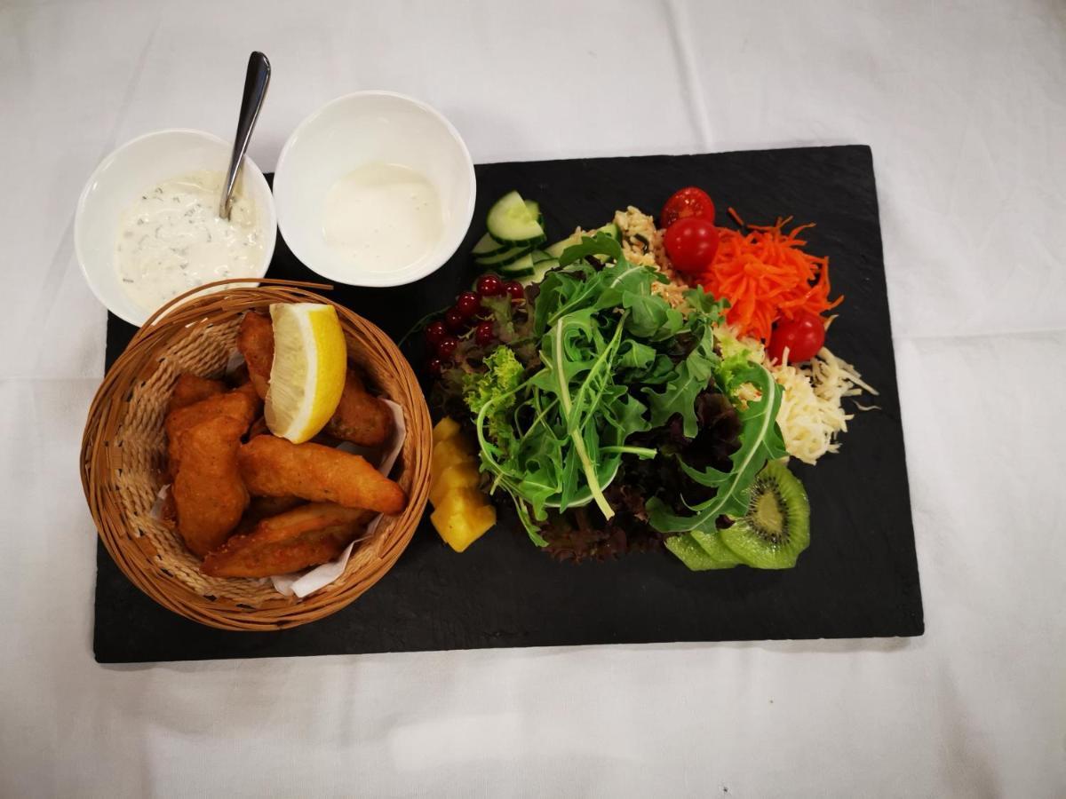 Hotel Restaurant Aletsch Мёрель Экстерьер фото